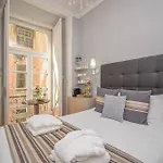 B In B Douradores Guest house 3*