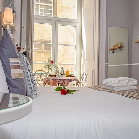 B In B Douradores Hotel