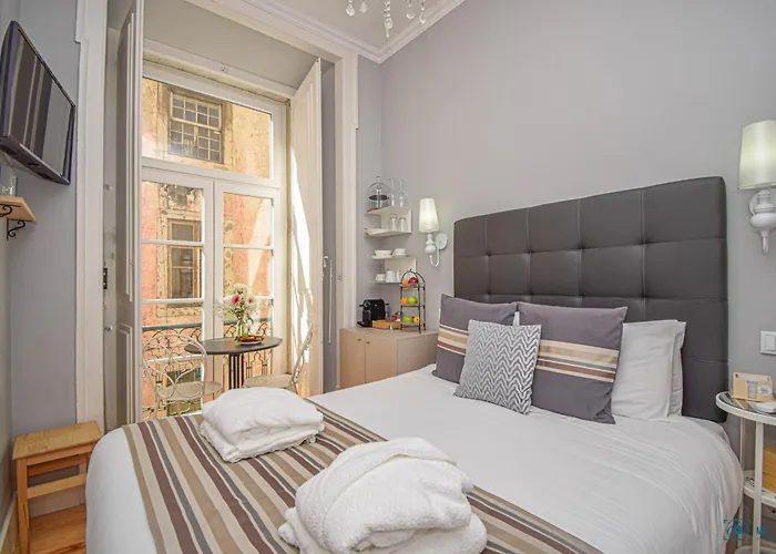 B In B Douradores Hotel *