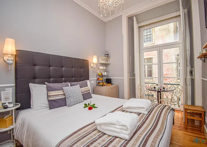 B In B Douradores * Lisbon