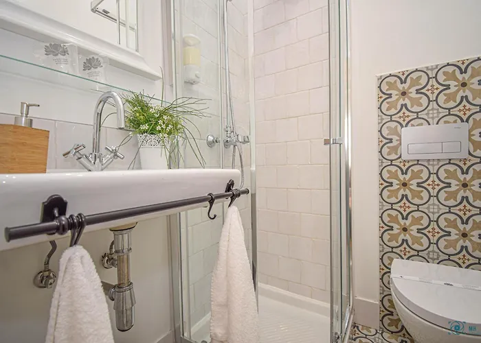 B In B Douradores リスボン